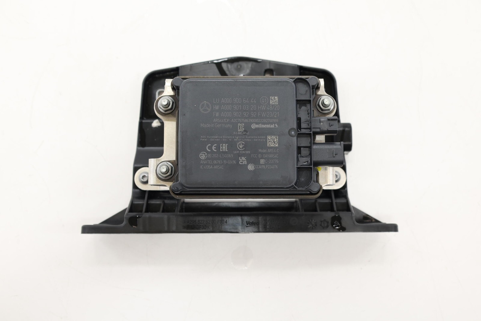2023 - 2025 MERCEDES EQE350 V295 FRONT CRUISE CONTROL DISTANCE RADAR SENSOR OEM 2023 - 2025 MERCEDES EQE350 V295 FRONT CRUISE CONTROL DISTANCE RADAR SENSOR OEM