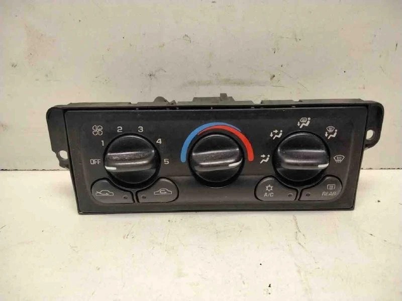 2001 - 2005 Chevy Malibu AC Heater Climate Temperature Control OEM