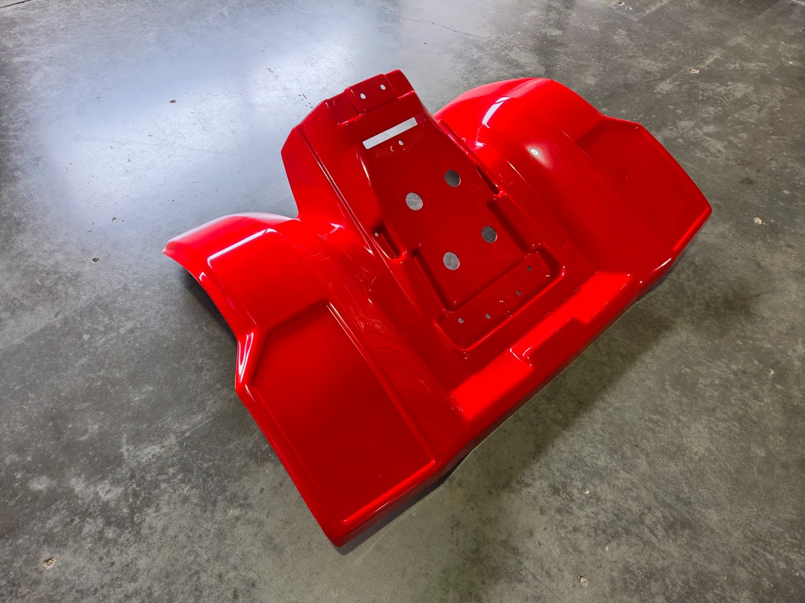 HONDA 85-86 ATC250R FIGHTING RED PLASTIC REAR FENDER ATC 250R