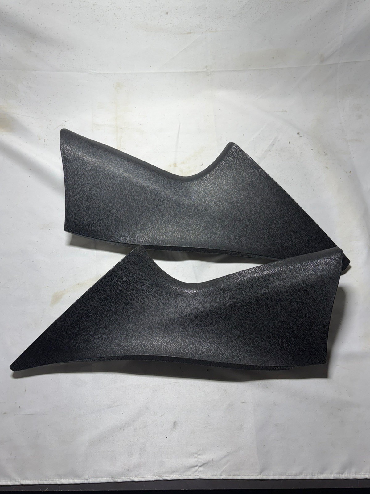 2011-2023 DODGE CHARGER RIGHT AND LEFT SIDE CENTER CONSOLE COVER PANEL TRIM 377 2011-2023 DODGE CHARGER RIGHT AND LEFT SIDE CENTER CONSOLE COVER PANEL TRIM 377