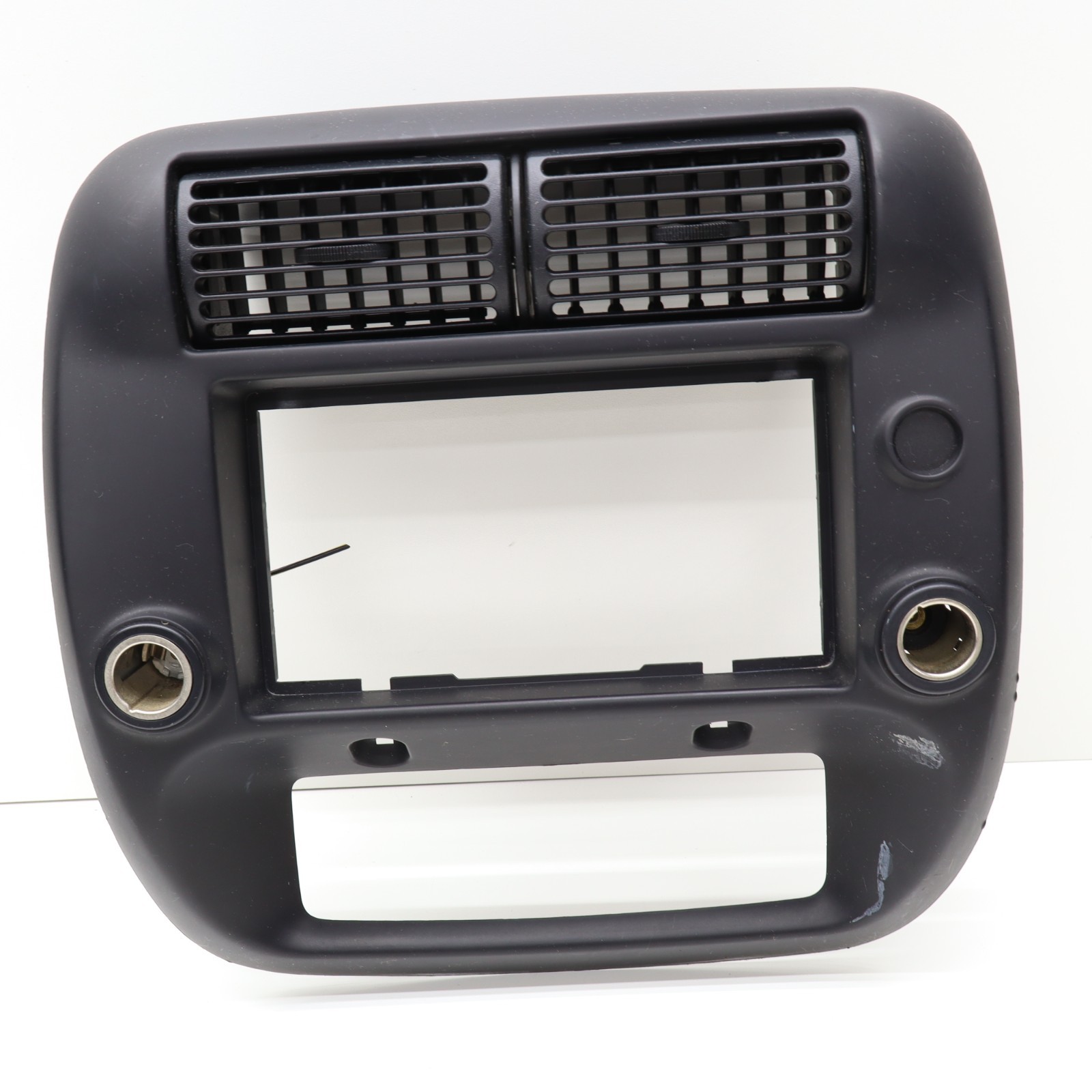 95-04 Ford Ranger Center Dash Bezel 4WD Black F67B-1004302-AW 2wd 95-04 Ford Ranger Center Dash Bezel 4WD Black F67B-1004302-AW 2wd