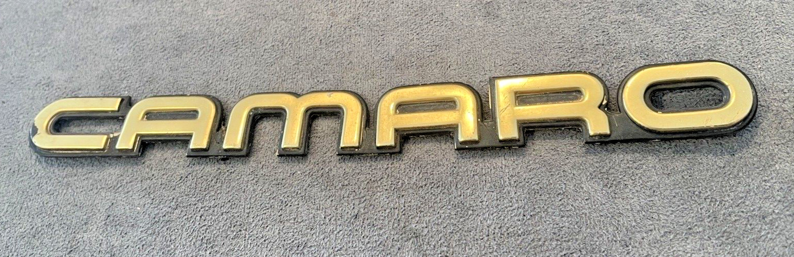 Vintage 1982-89 Camero Gold Tone Fender Emblem/Logo--84.24 Vintage 1982-89 Camero Gold Tone Fender Emblem/Logo--84.24