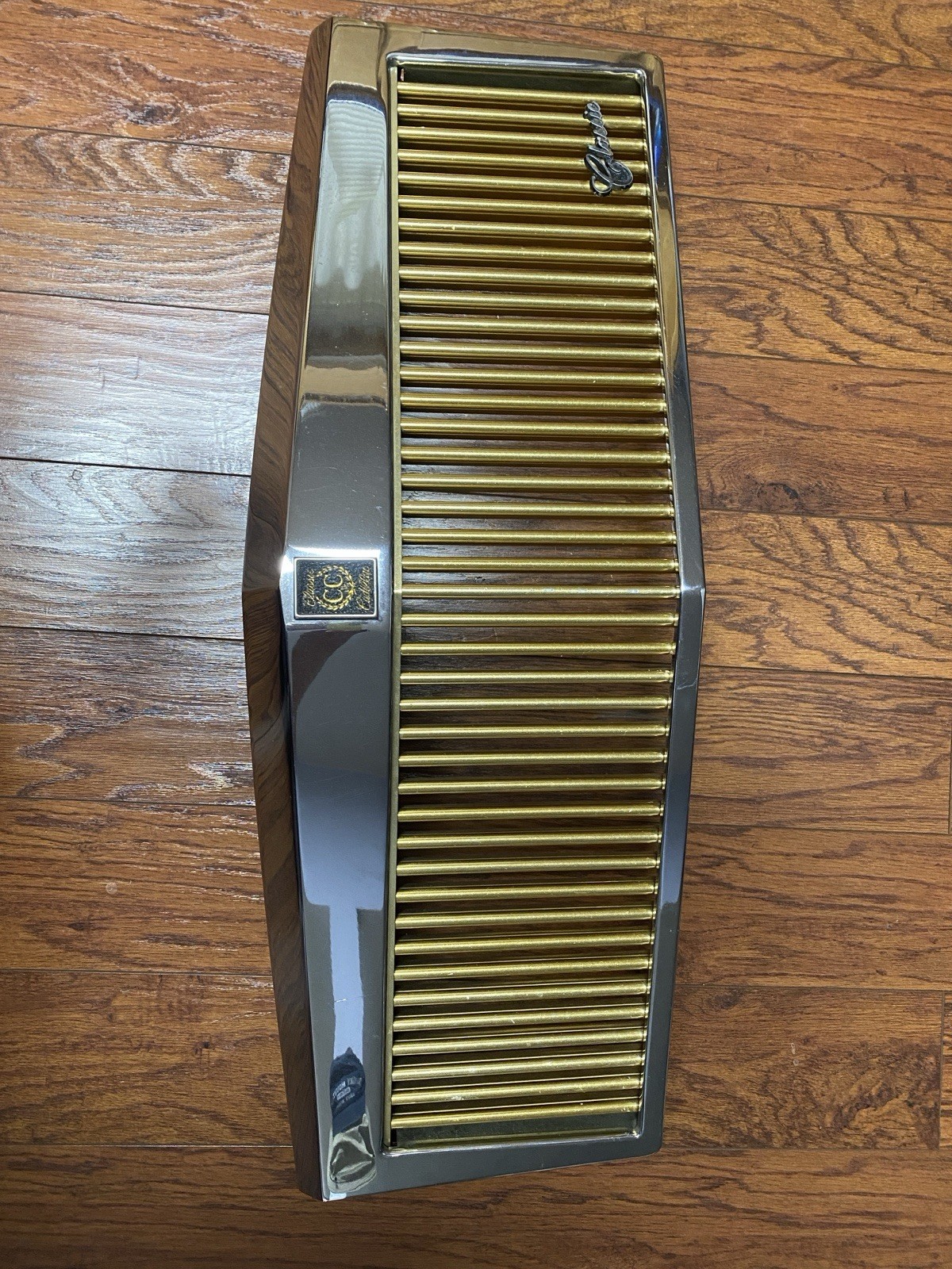 E&G Classic Cadillac Grill fits DeVille 94 95 96 97. Gold inset. Has scratch. E&G Classic Cadillac Grill fits DeVille 94 95 96 97. Gold inset. Has scratch.