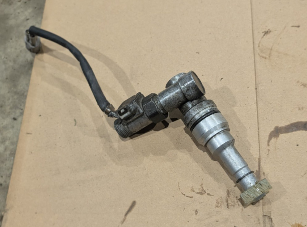 Mk2 Toyota MR2 Turbo E153 Mechanical Speedo Sensor OEM Speed Gear SW20 91 92 Mk2 Toyota MR2 Turbo E153 Mechanical Speedo Sensor OEM Speed Gear SW20 91 92