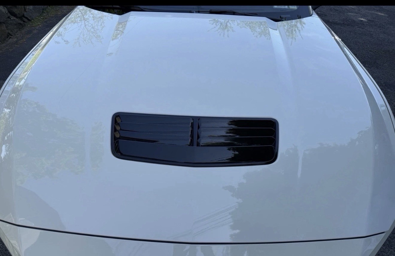 Take Off 2024 2025 Ford Mustang GT 60th Anniversary WIMBLEDON WHITE HOOD  N4