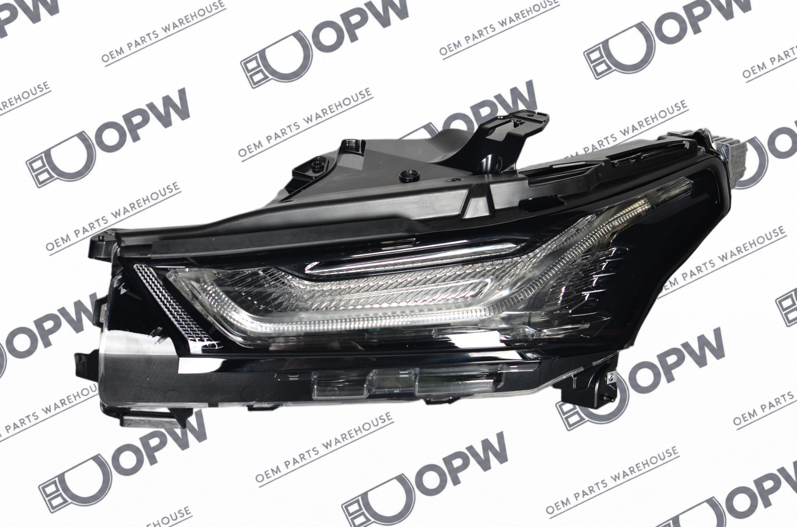 Perfect Genuine 22-24 Chevrolet Traverse Upper Daytime Running Light Left OEM Perfect Genuine 22-24 Chevrolet Traverse Upper Daytime Running Light Left OEM