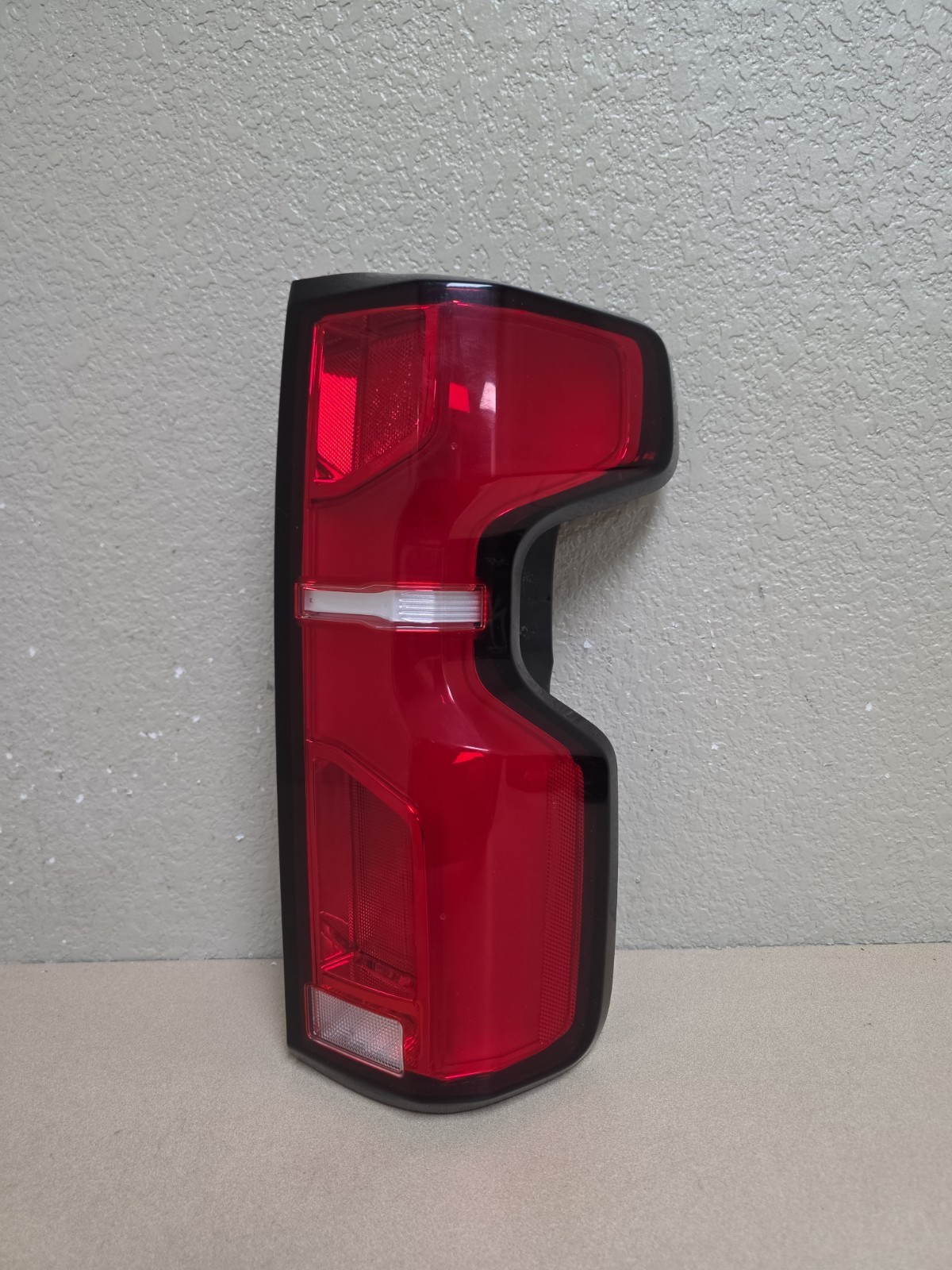 2024-2025 Chevy Silverado 2500 3500 HD Full LED Tail Light Right/Passenger RH OE