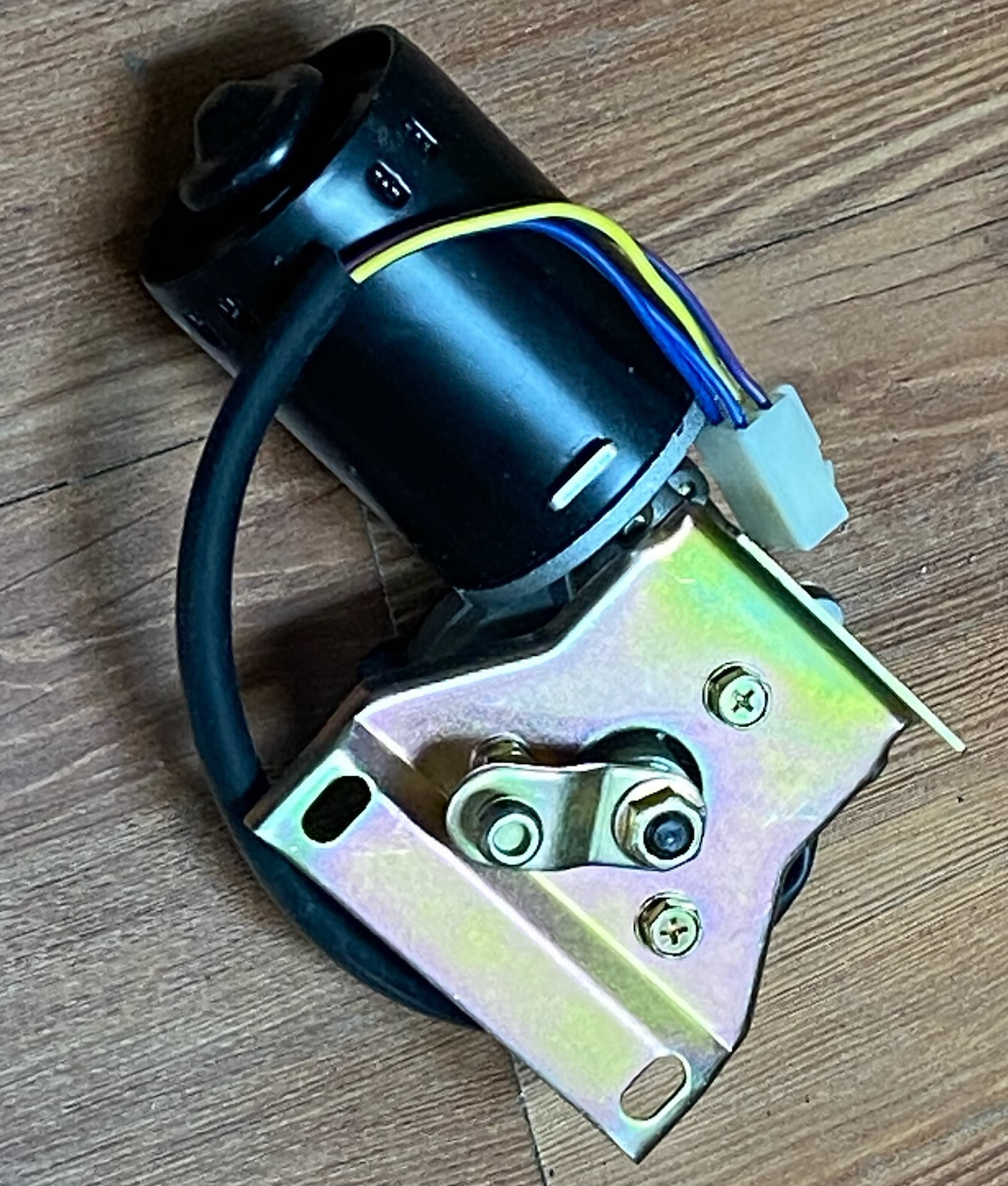 USA SHIPPER - NEW LHD Suzuki Samurai Windshield Wiper Motor For Left Hand Drive