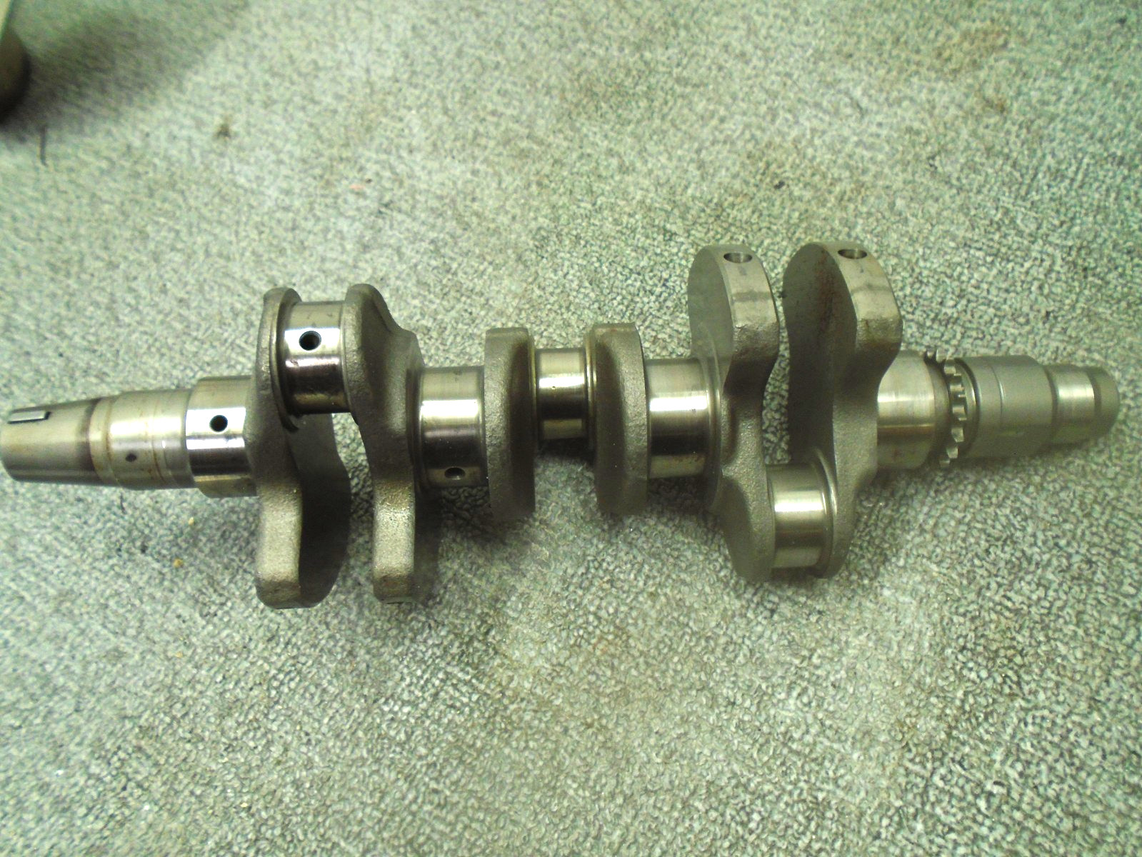 Suzuki Crankshaft 12220-88L00 2010 & Later Outboard Motor DF  40 50 60 Hp