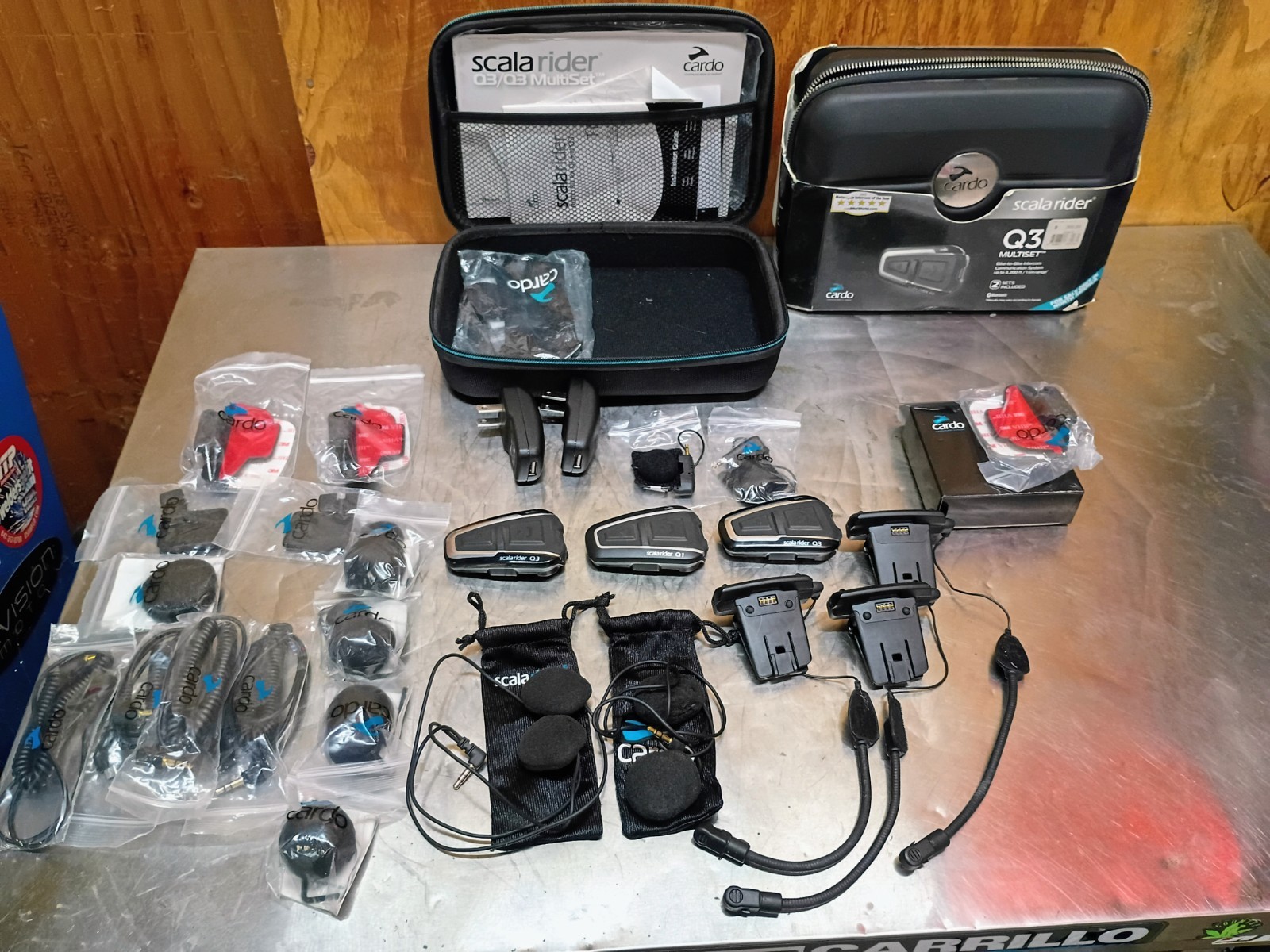 Cardo scala rider Q3 MultiSet Motorcycle Bluetooth Helmet Headset System