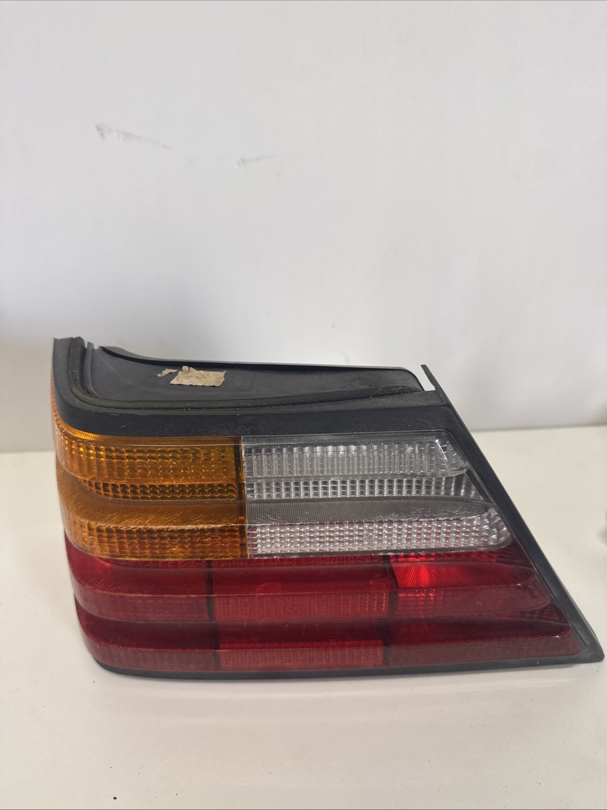 1986-93 Mercedes W124 Driver Side Left Taillight Tail Light Lamp OEM 1986-93 Mercedes W124 Driver Side Left Taillight Tail Light Lamp OEM