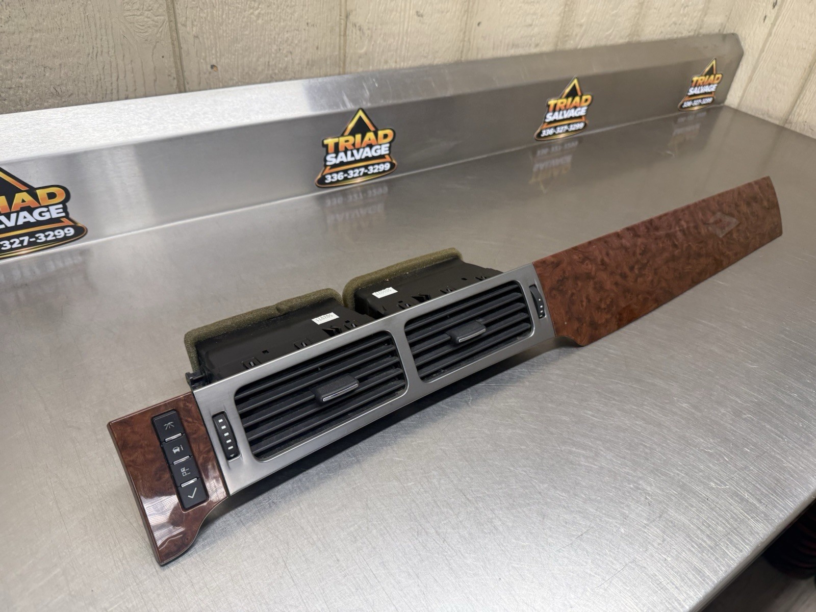 2007-2014 Suburban Tahoe Yukon Center Dash Trim with Vent Bezel Burl Wood OEM
