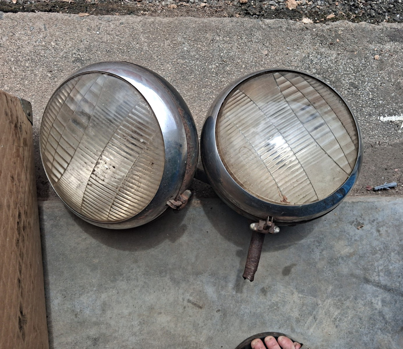1935 1936 1937 FORD PICKUP HEADLIGHTS (PAIR) ORIGINAL HENRY FORD 1935 1936 1937 FORD PICKUP HEADLIGHTS (PAIR) ORIGINAL HENRY FORD