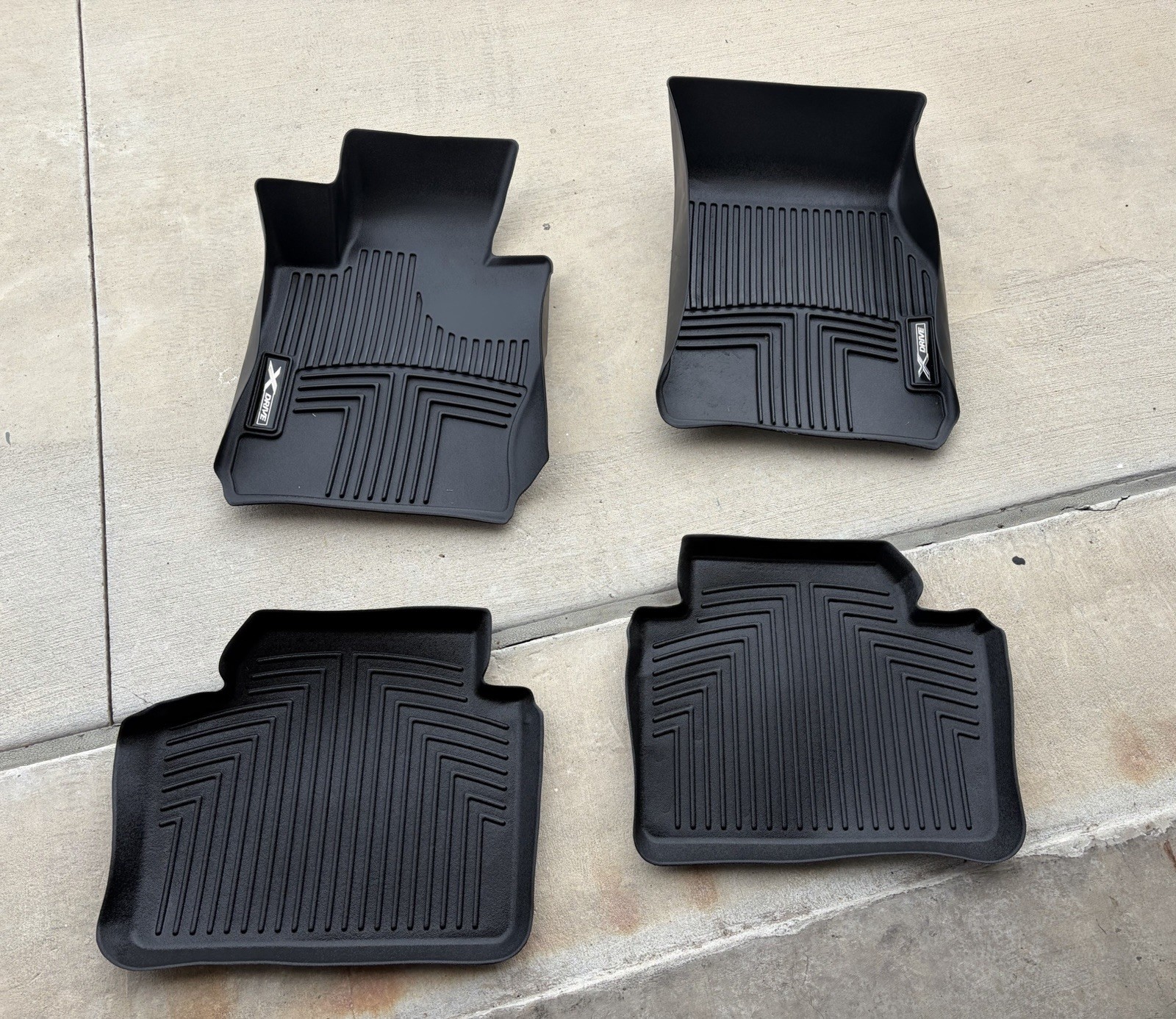 Genuine OEM Floor Mat Set For BMW 320i xDrive Complete Set Of 4 Pre-Owned 2017