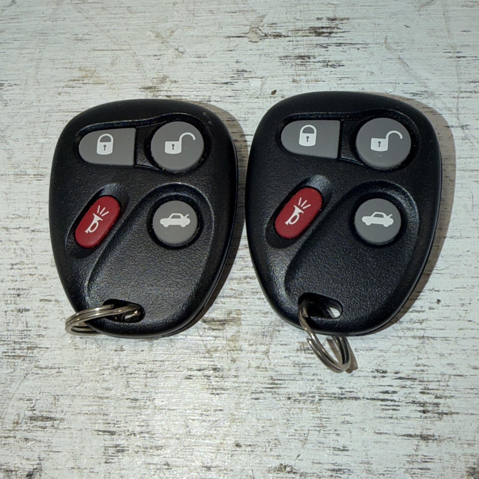 NOS New OEM 25695954 Pair GM Remote Fob Transmitters 2001-02 Yukon Sierra NOS New OEM 25695954 Pair GM Remote Fob Transmitters 2001-02 Yukon Sierra