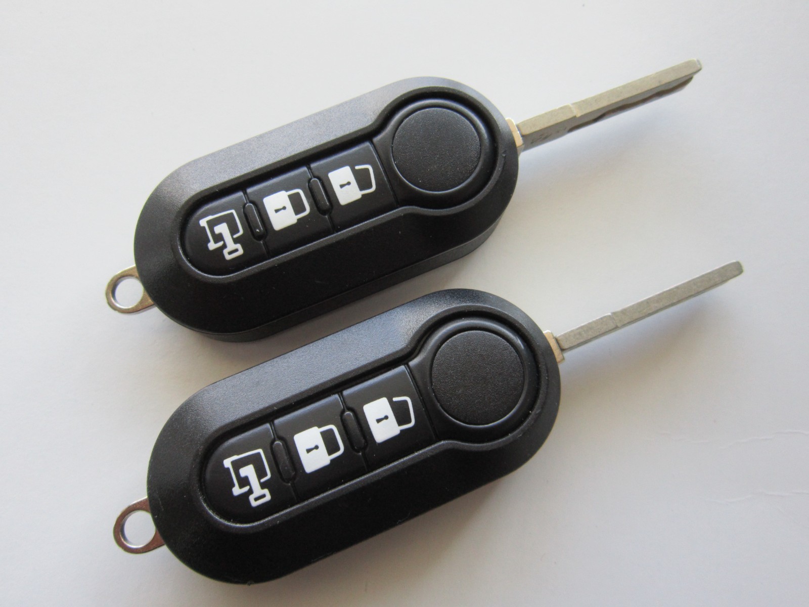 2 x USED OEM 2015-2021 RAM PROMASTER FLIP  KEY KEYLESS REMOTE FOB GOOD FOR PARTS