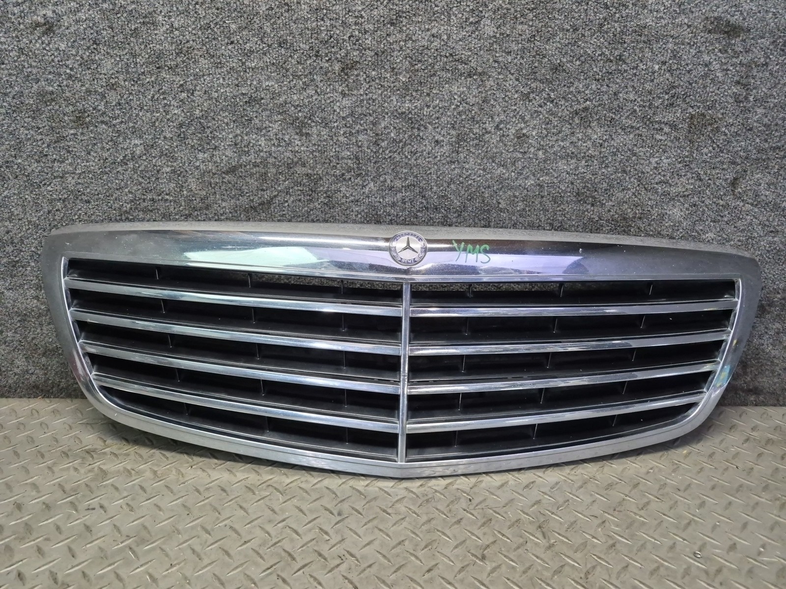 07-09 MERCEDES W221 S-CLASS FRONT HOOD CHROME GRILLE 2218800083 OEM