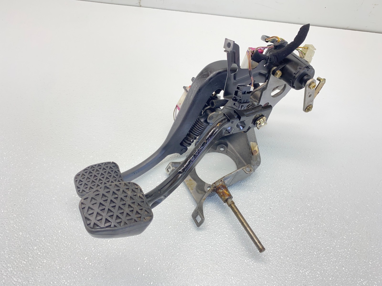 97-03 BMW E39 540 M5 Manual Transmission Clutch Brake Pedal Assembly Set OEM✅