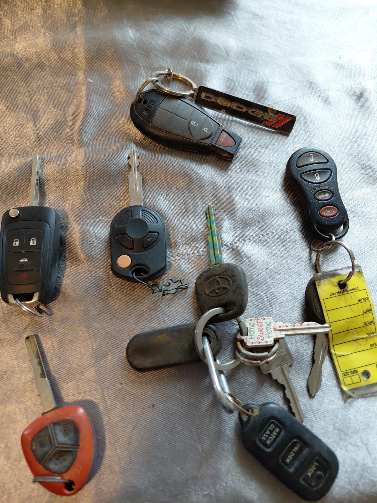 LOT OF Used OEM  Car Key Fobs Keys-Remote Keyless Entry Key Lot