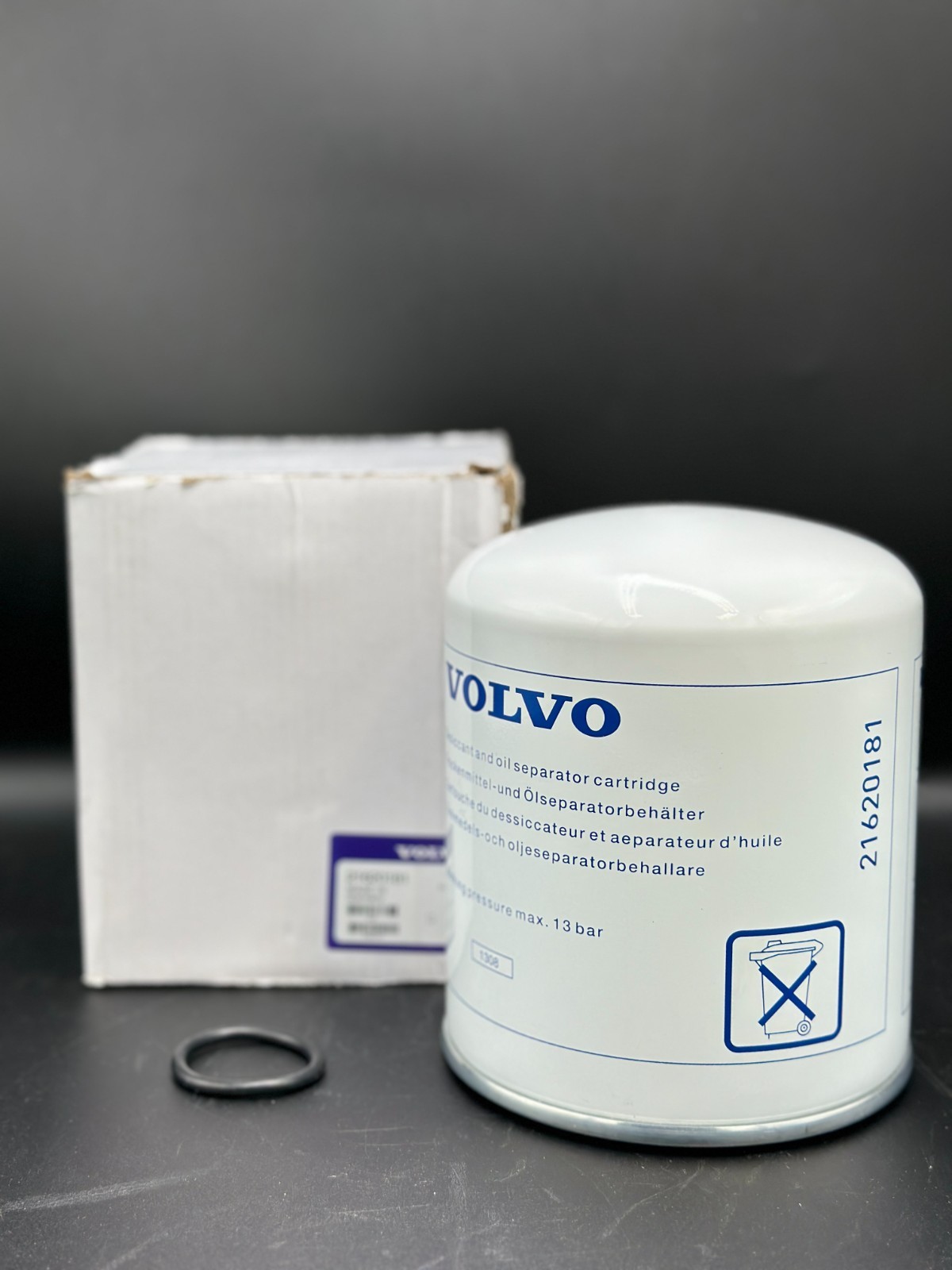 NEW OEM FOR VOLVO D13 air dryer cartridge OEM 21620181