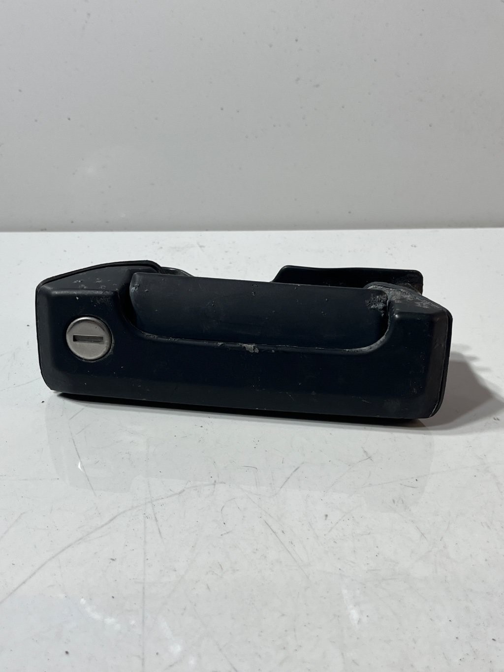 1990-2003 VW Transporter IV Bus T4 door handle exterior door handle right rear 1990-2003 VW Transporter IV Bus T4 door handle exterior door handle right rear