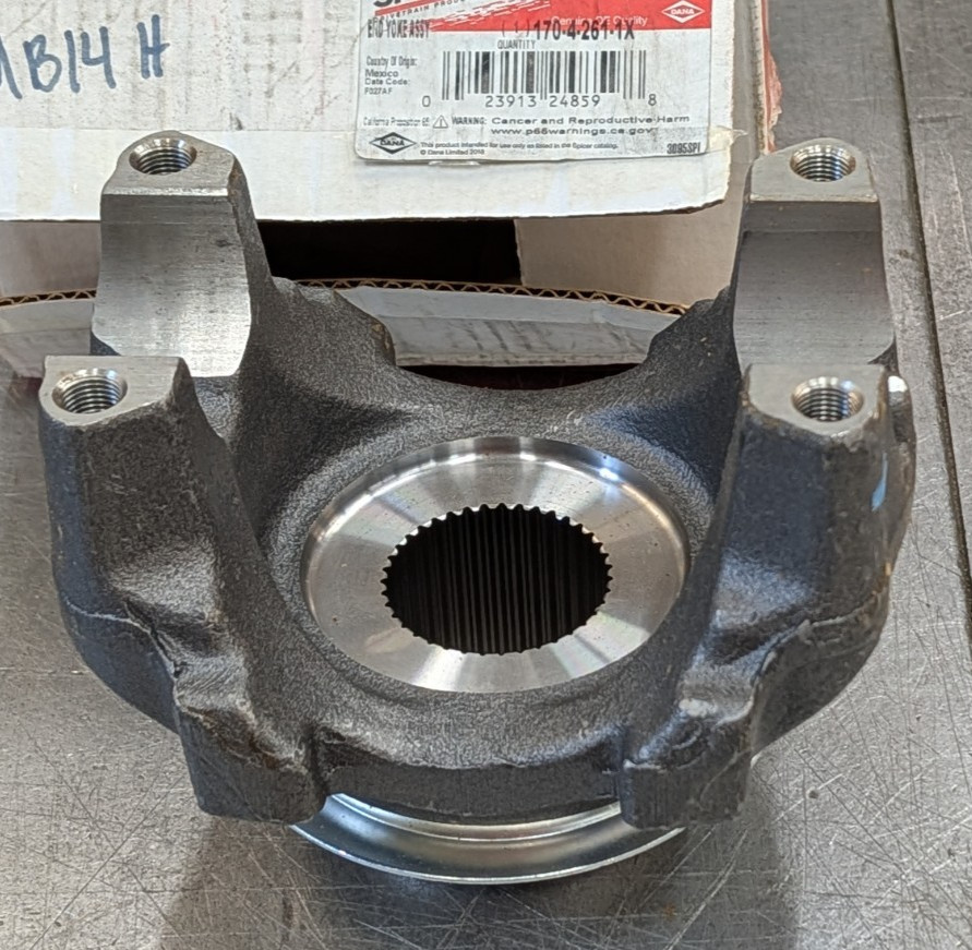 170-4-261-1X Spicer Genuine Differential Yoke SPL170 Series 39 Spline