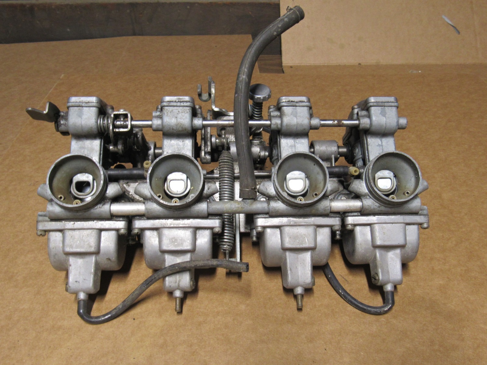 Carburetor Parts Rack TK 1980-1983 Kawasaki KZ550 KZ550C KZ 550 LTD 80 81 82 83 Carburetor Parts Rack TK 1980-1983 Kawasaki KZ550 KZ550C KZ 550 LTD 80 81 82 83