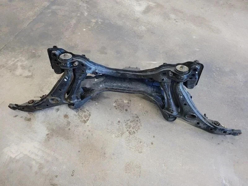 1997 2001 Honda CRV Front Sub k Frame Crossmember Suspension Engine Cradle Used