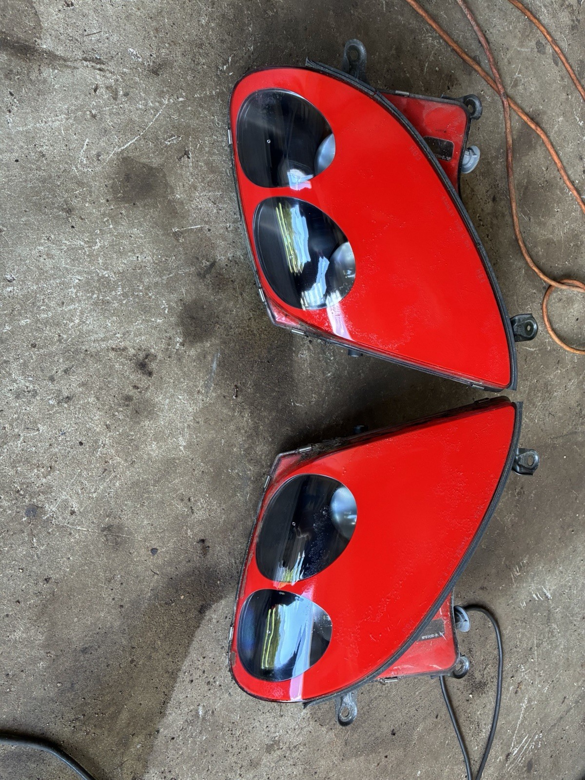 1994-1998 Mitsubishi 3000GT OEM Headlight Headlights Pair Red Housing LH & RH