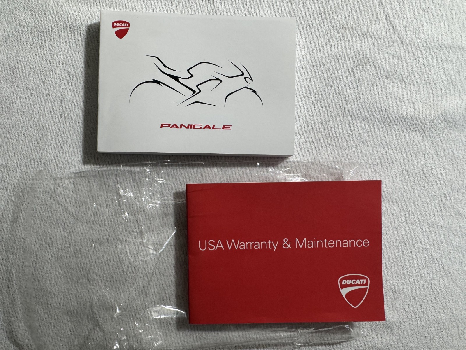 Ducati 2025 Superbike Panigale V2 Owner’s Manual