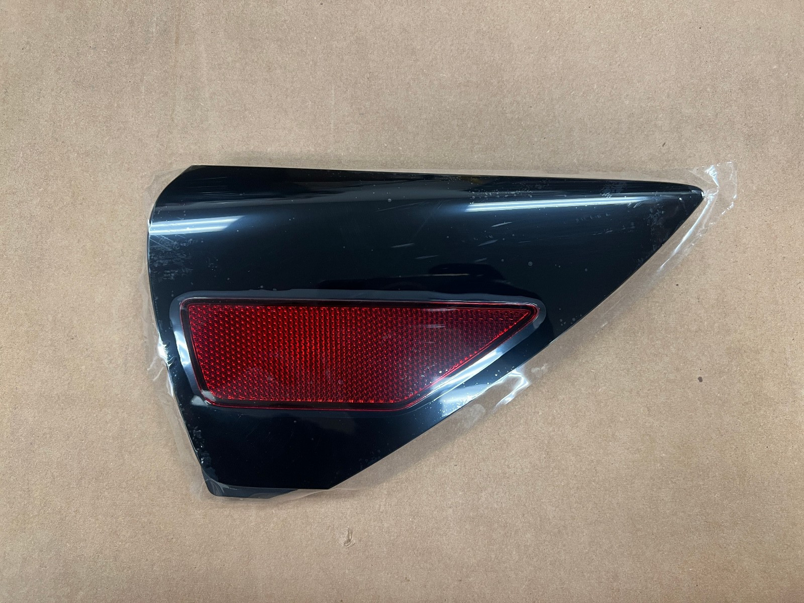 ⚡2017-2025 Tesla Model 3 Y Rear Right Light Lamp Reflector Trim 1518783-00-B NEW