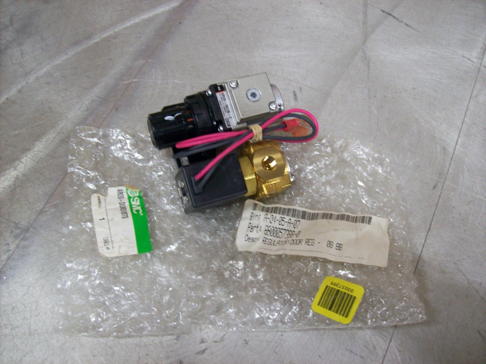 F33) Thomas Bus Door Regulator BB00057399-0 SMC AR20-DUK01070 F33) Thomas Bus Door Regulator BB00057399-0 SMC AR20-DUK01070