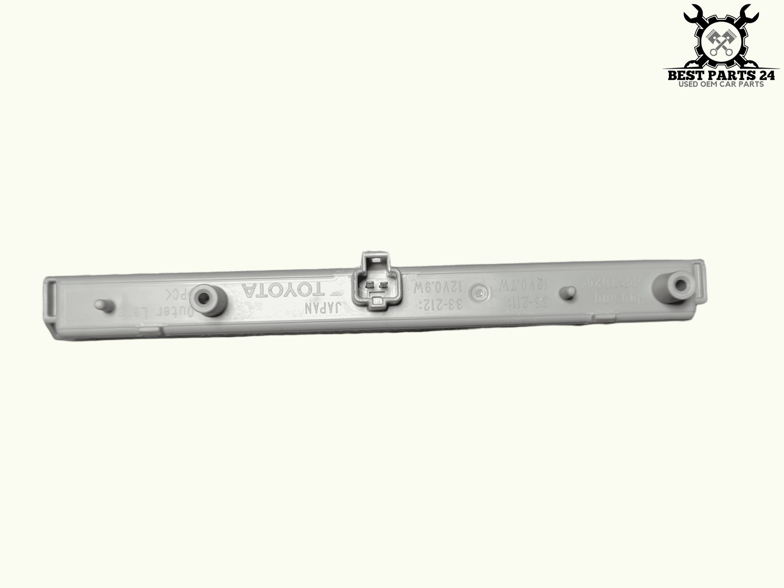 Rear Center 3rd High Mount Brake Stop Light Lamp OEM 18-24 Toyota Camry Rear Center 3rd High Mount Brake Stop Light Lamp OEM 18-24 Toyota Camry