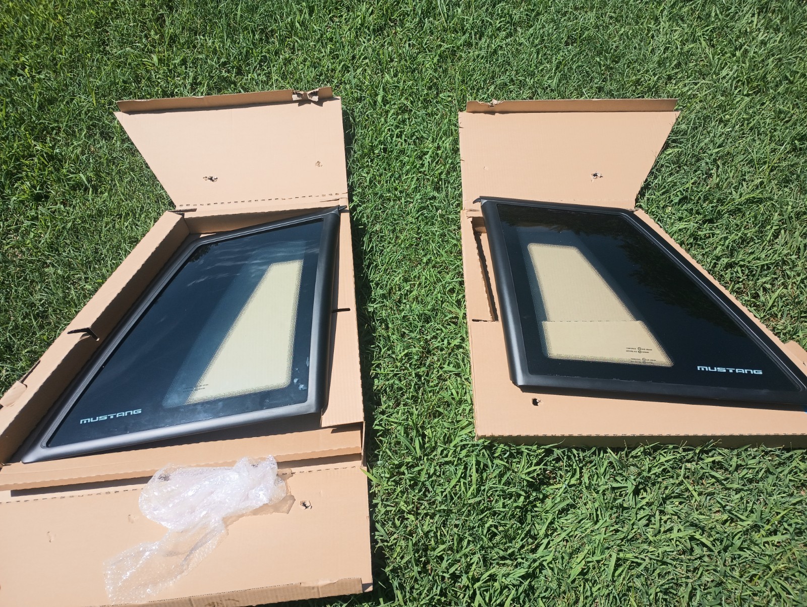 NEW        1987-1993 Ford Mustang Coupe Quarter Window Pair 5.0L Notchback LX