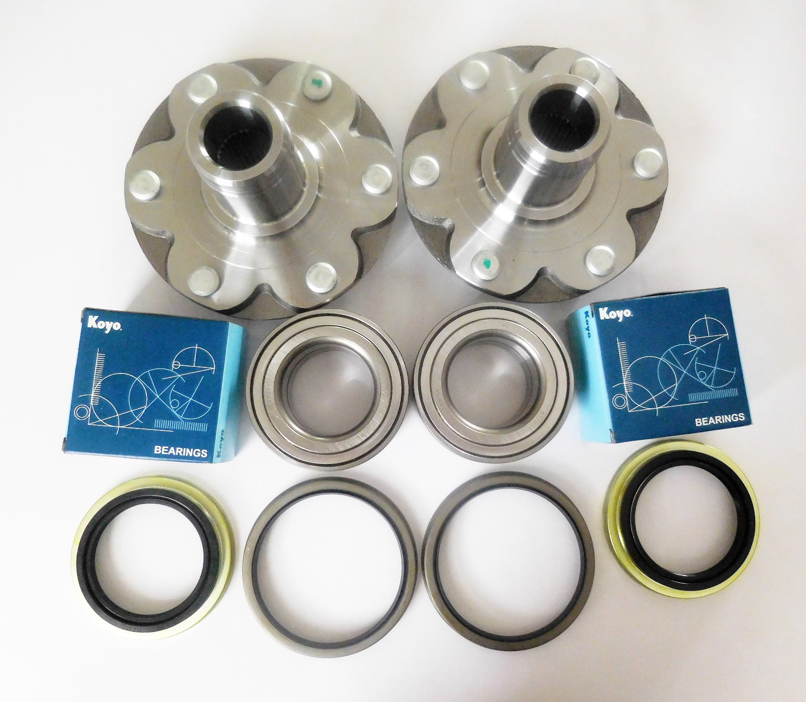 KOYO Front Wheel Bearing & Hub w/ Seal Set For  95-04 TOYOTA TACOMA/Pre-Runner