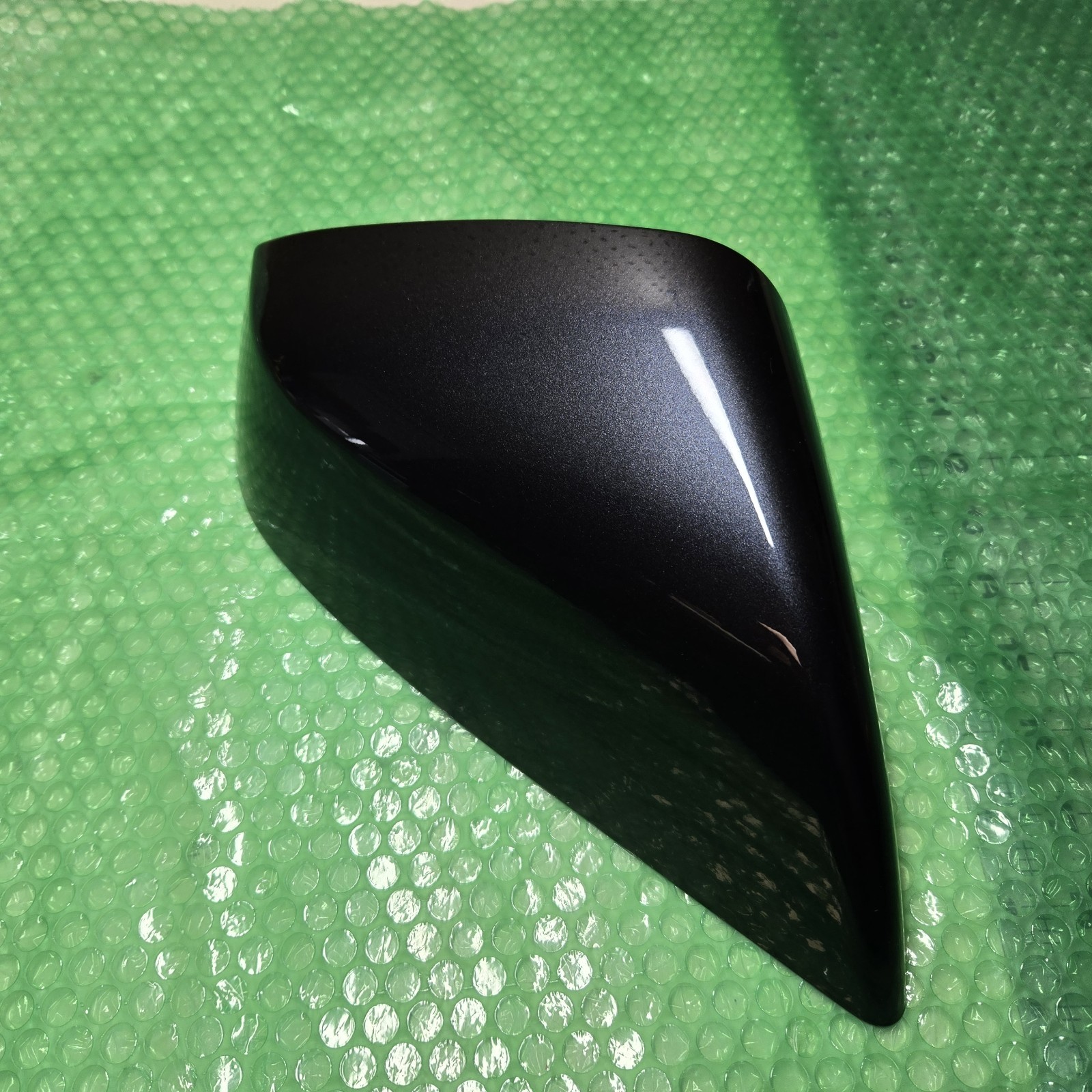 NEW GENUINE 21-23 TESLA MODEL S RT RH SKULL CAP STLH GRAY  1622236-00-A