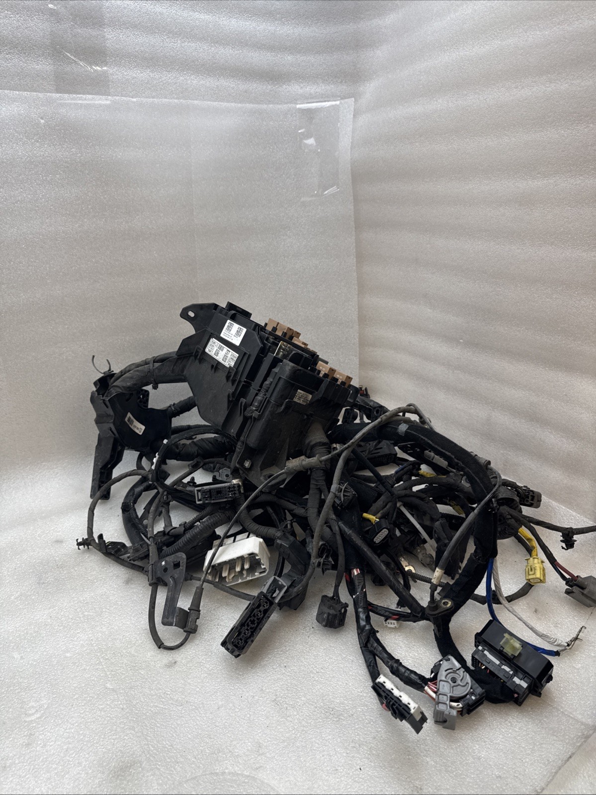 Hyundai 91205 G2163 Front Wire Harness For 17-19 Ioniq Hybrid New, Genuine Hyundai 91205 G2163 Front Wire Harness For 17-19 Ioniq Hybrid New, Genuine