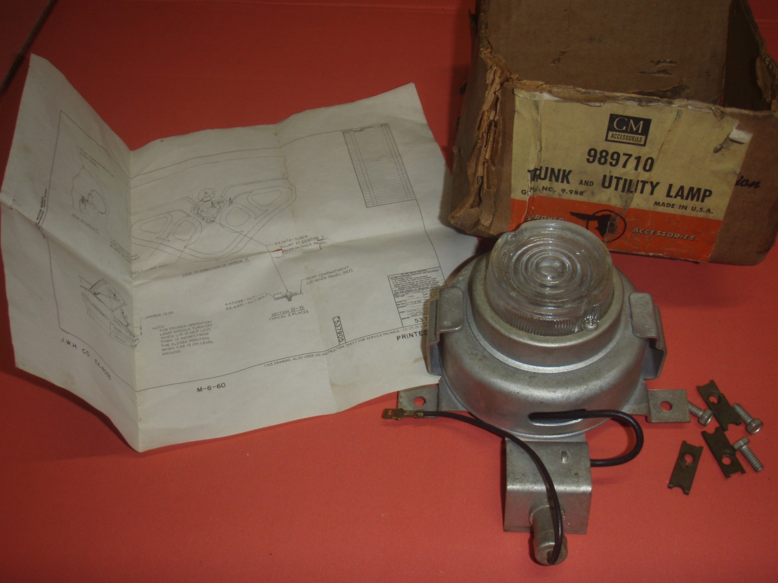 NOS 1959 1960 1961 62 63 64 65 66 bonneville 59 60 Pontiac Reel out trunk light NOS 1959 1960 1961 62 63 64 65 66 bonneville 59 60 Pontiac Reel out trunk light