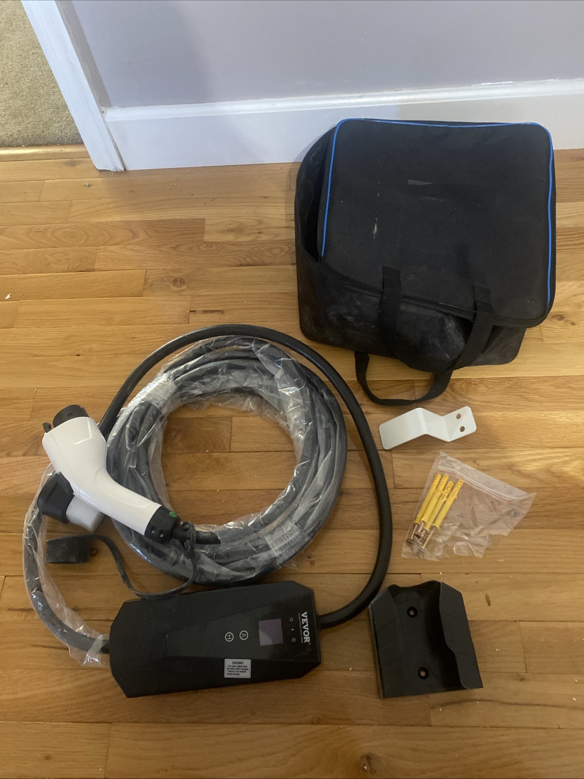 Vevor AC EV CHARGER EV-B06-US007B | #D399 Vevor AC EV CHARGER EV-B06-US007B | #D399
