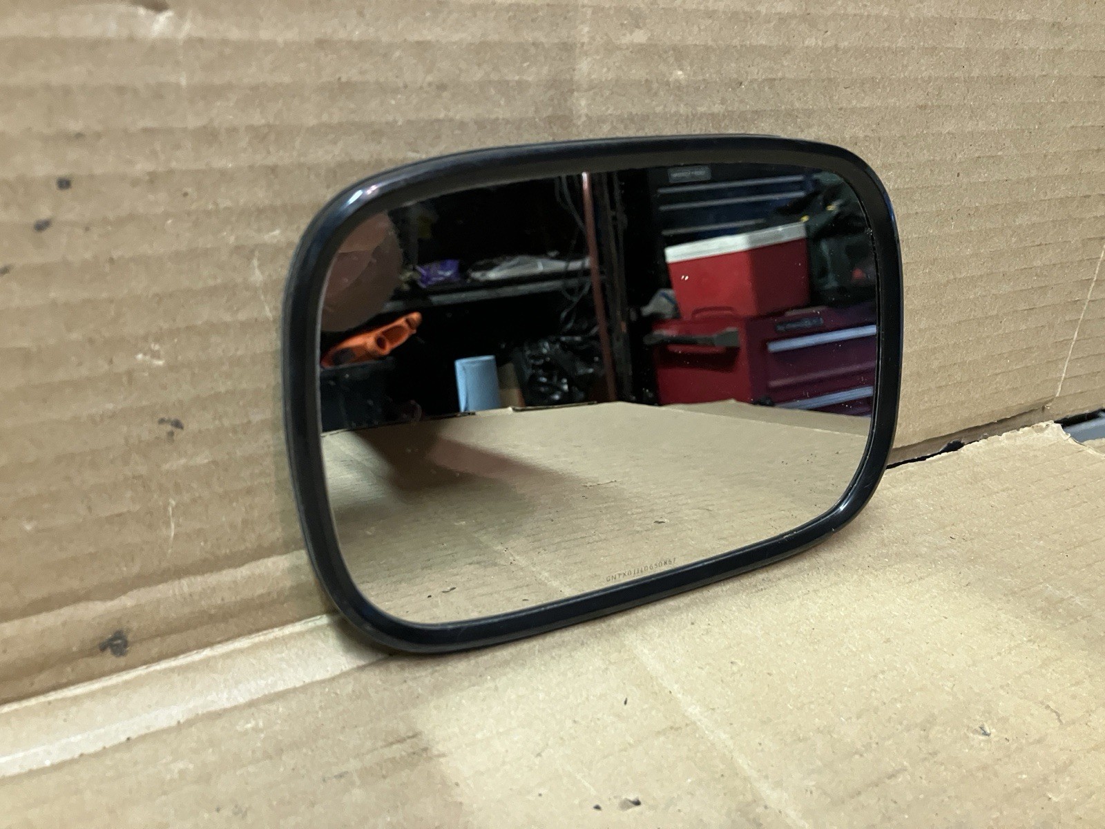 2005-2010 TOYOTA AVALON DOOR MIRROR GLASS  HEAT AUTO DIM drivers side
