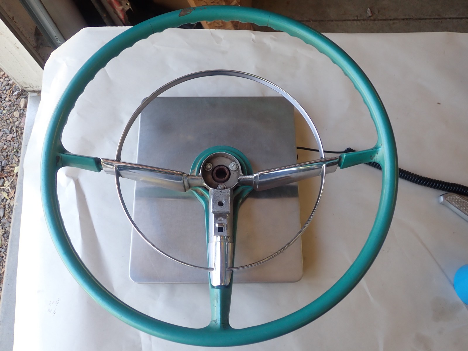 Good Original 1956 Chevrolet Car Steering Wheel With Horn Ring 18