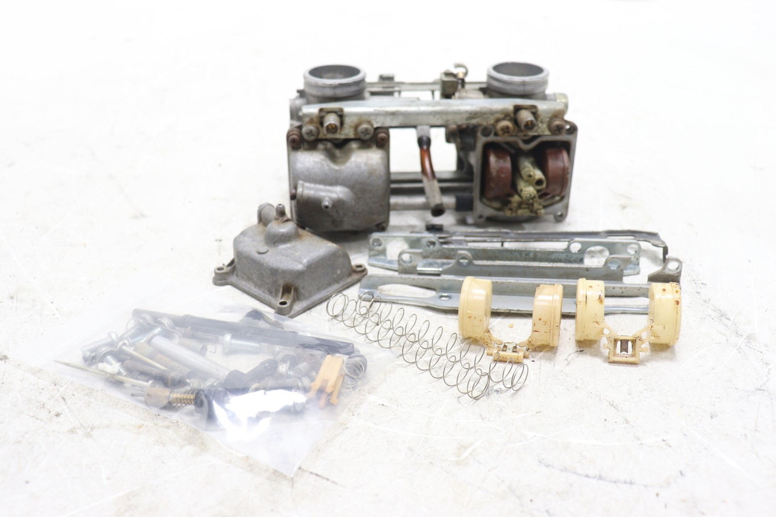 87-96 KAWASAKI NINJA 500 OEM CARBS CARBURETORS