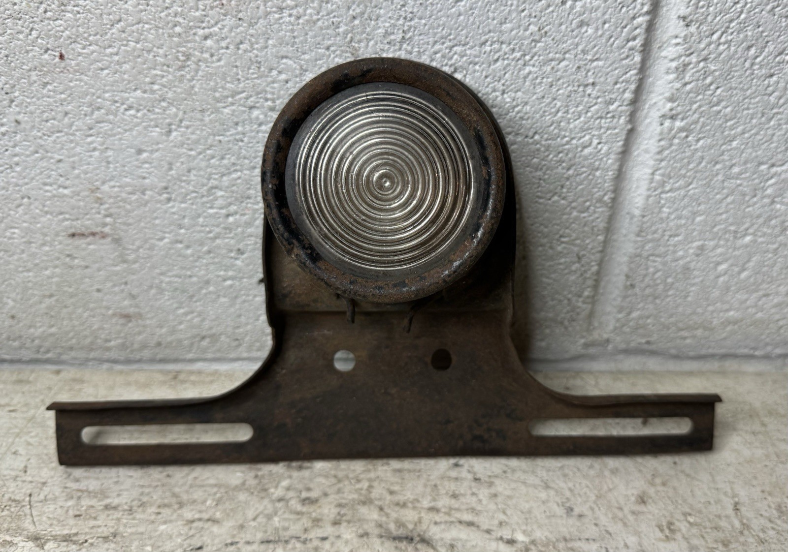 1926 1927 MODEL T FORD TAIL LAMP LIGHT ASSEMBLY BRACKET HOT ROD RAT ROD 1926 1927 MODEL T FORD TAIL LAMP LIGHT ASSEMBLY BRACKET HOT ROD RAT ROD