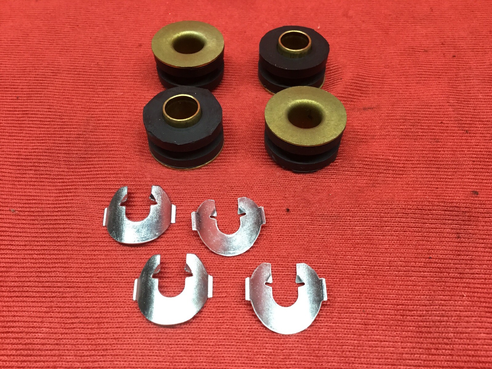 1965-1972 FORD F-SERIES TRUCK NEW MANUAL SHIFT LINKAGE BUSHING AND CLIP SET 1965-1972 FORD F-SERIES TRUCK NEW MANUAL SHIFT LINKAGE BUSHING AND CLIP SET
