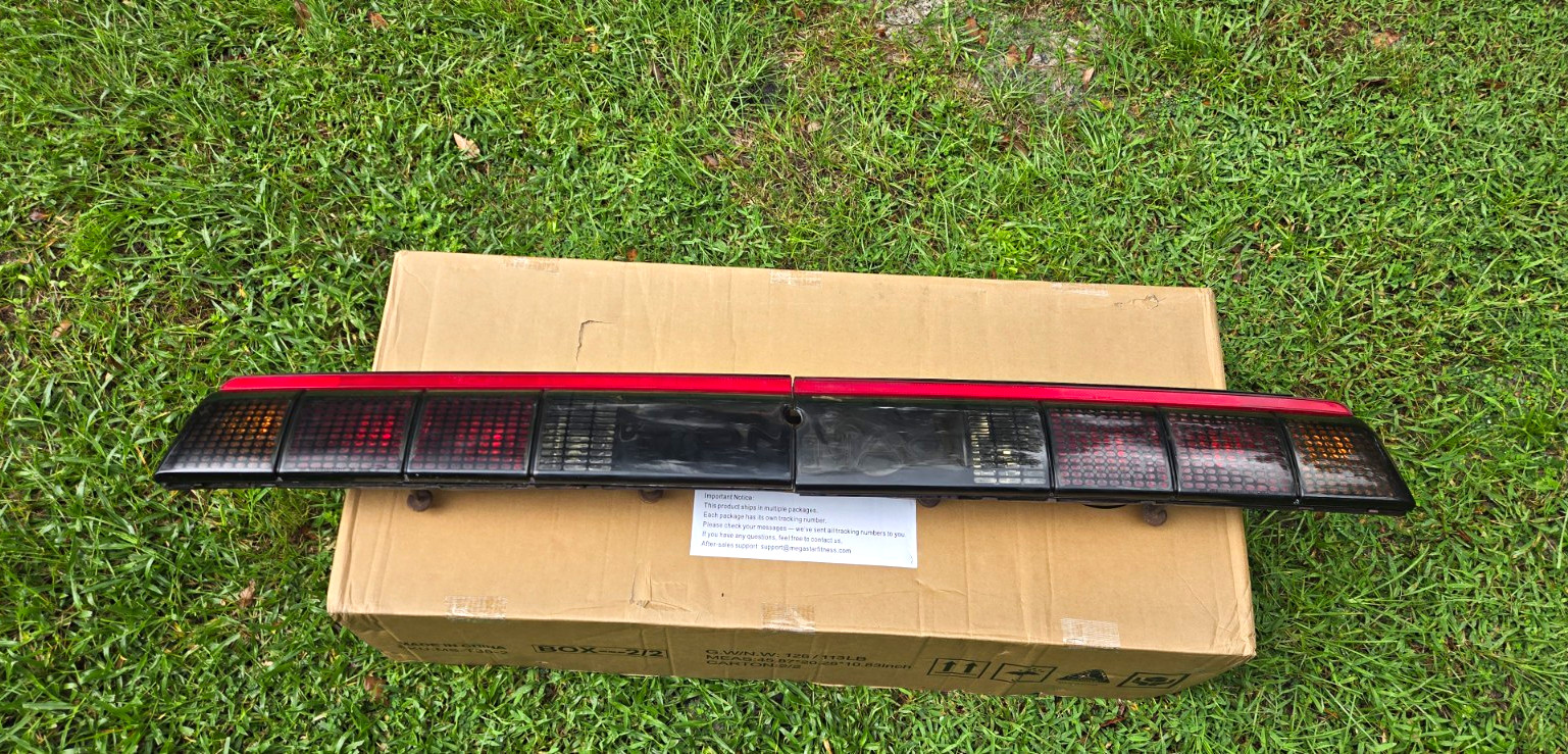Set of OEM 1991 1992 Pontiac GTA Firebird Trans Am Tail Lights Taillights 91 92 Set of OEM 1991 1992 Pontiac GTA Firebird Trans Am Tail Lights Taillights 91 92