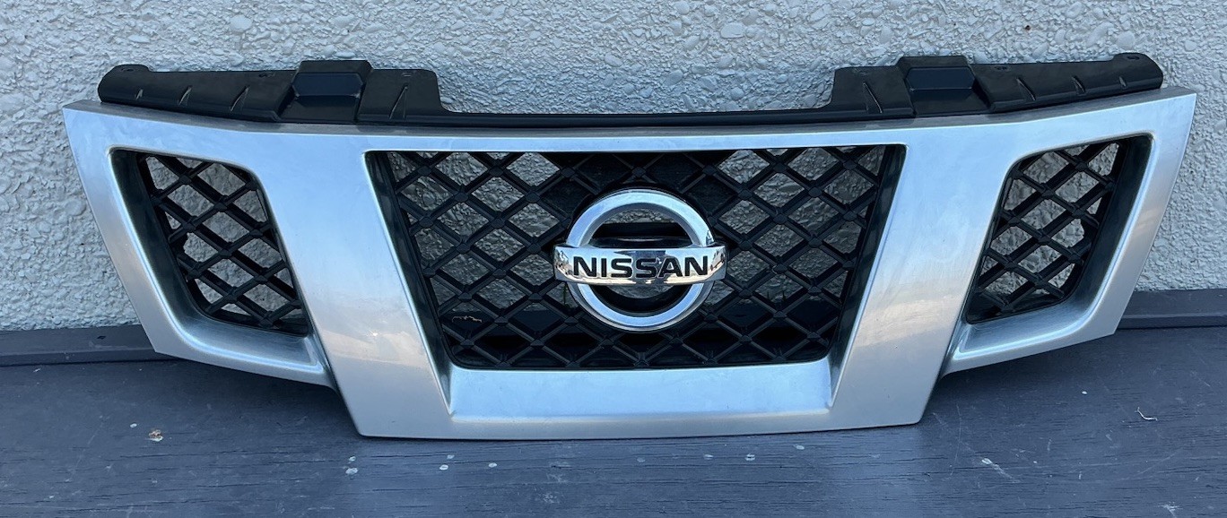 2009-2021 Nissan Frontier Grille OEM