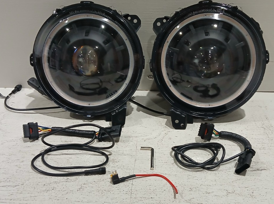 ORACLE Lighting Oculus™ Bi-LED Projector Headlights for Jeep JL/JT- Switchback