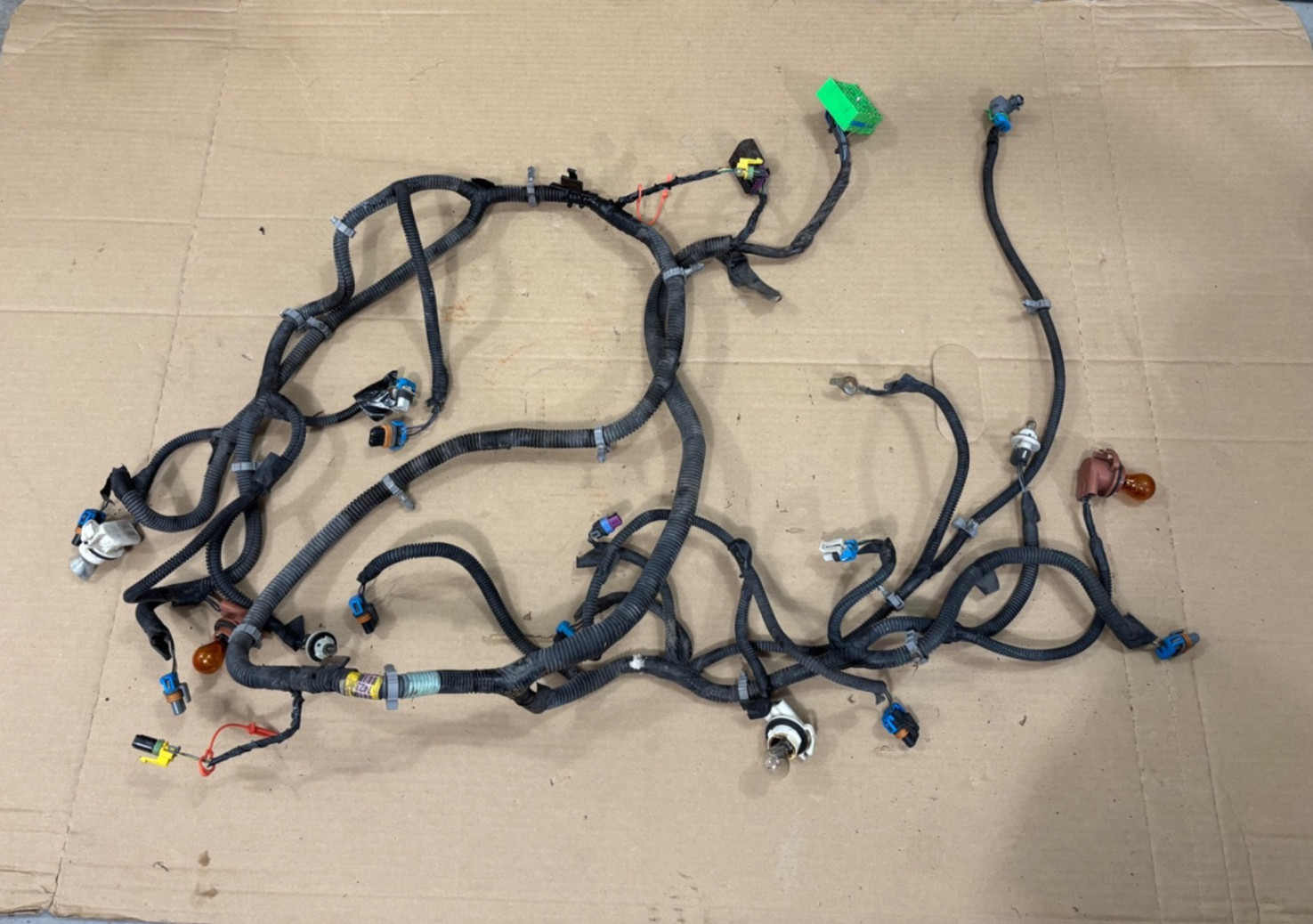 03-04 Chevy Silverado GMC Sierra Headlight & Fog Light Wiring Harness OEM 7423 03-04 Chevy Silverado GMC Sierra Headlight & Fog Light Wiring Harness OEM 7423