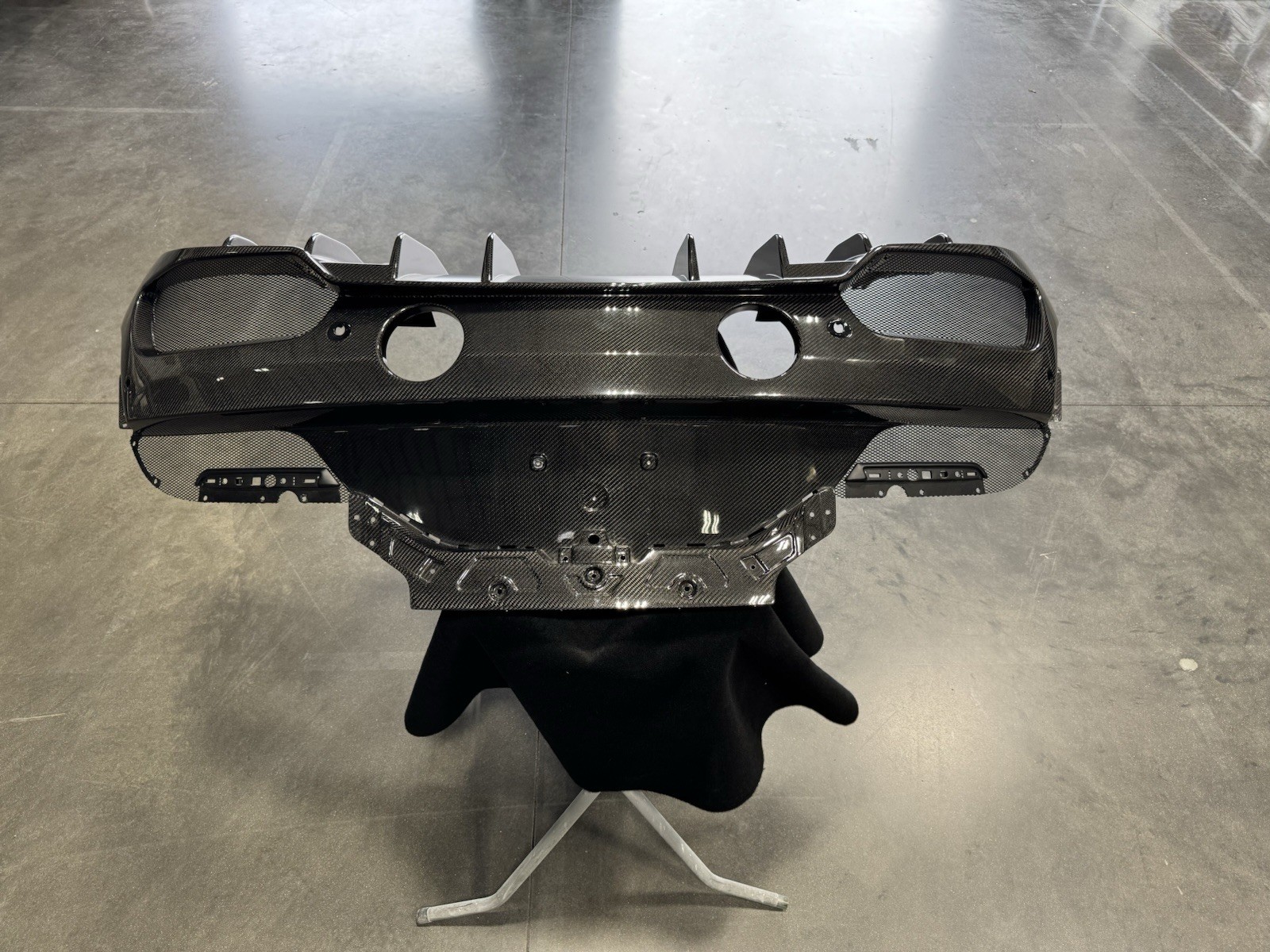 Maserati MC20 OEM Carbon Fiber Rear Diffuser 670214651