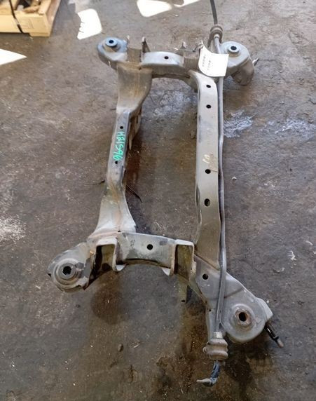 2010-2012 Hyundai Santa Fe Rear Crossmember sub frame Engine Cradle Assembly OEM